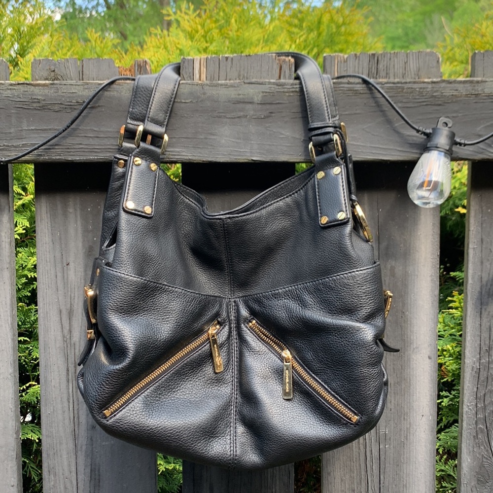Michael Kors Purse - Picture 3 of 17